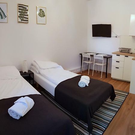 Apartamenty Metro Targowek Варшава Экстерьер фото