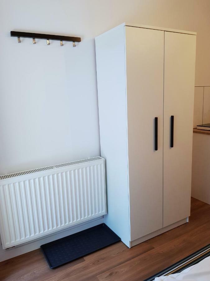 Apartamenty Metro Targowek Варшава Экстерьер фото
