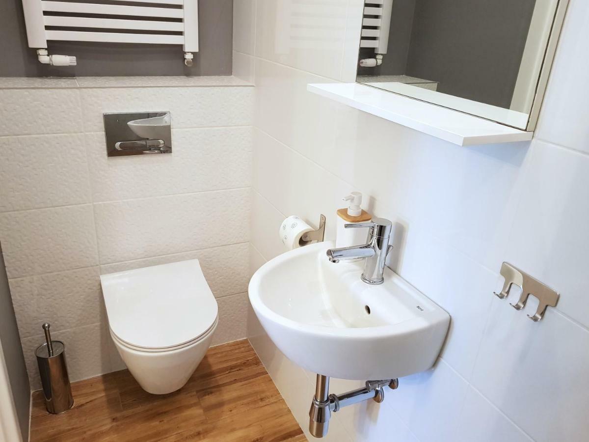 Apartamenty Metro Targowek Варшава Экстерьер фото